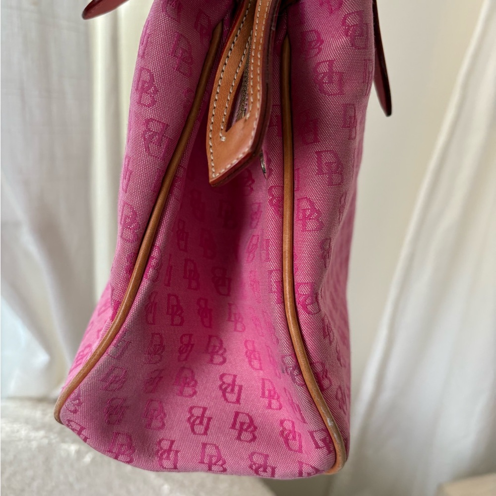 Pink Dooney & Bourke Shoulder Bag with Matching Eyeglasses Case - Picture 10 of 12